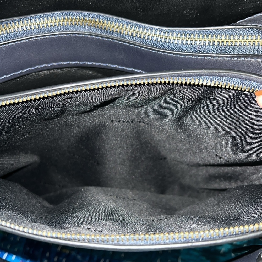 COACH BROOKLYN 34 Carryall handbag. Navy blue pebbled leather. Free dust bag - Picture 8 of 16